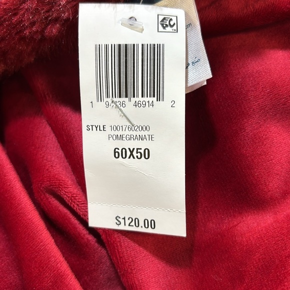 Charter Club
Plush Faux Fur Throw, 50" x 60", - Picture 4 of 5